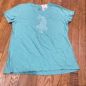 NWT G.H. Bass&Co Fish Tee size L